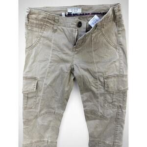 Women’s Guess Stretch Cargo Pants with Utility Pockets – Size 24 (Pre-owned)